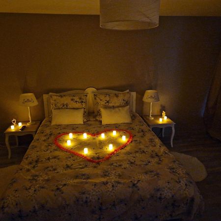 Le Relais Des Clefs - Au Calme Du Gatinais - Escapade A Deux - Terrasse Privee - Wifi - Offre Romantique Sur Demande Valpuiseaux Exteriör bild